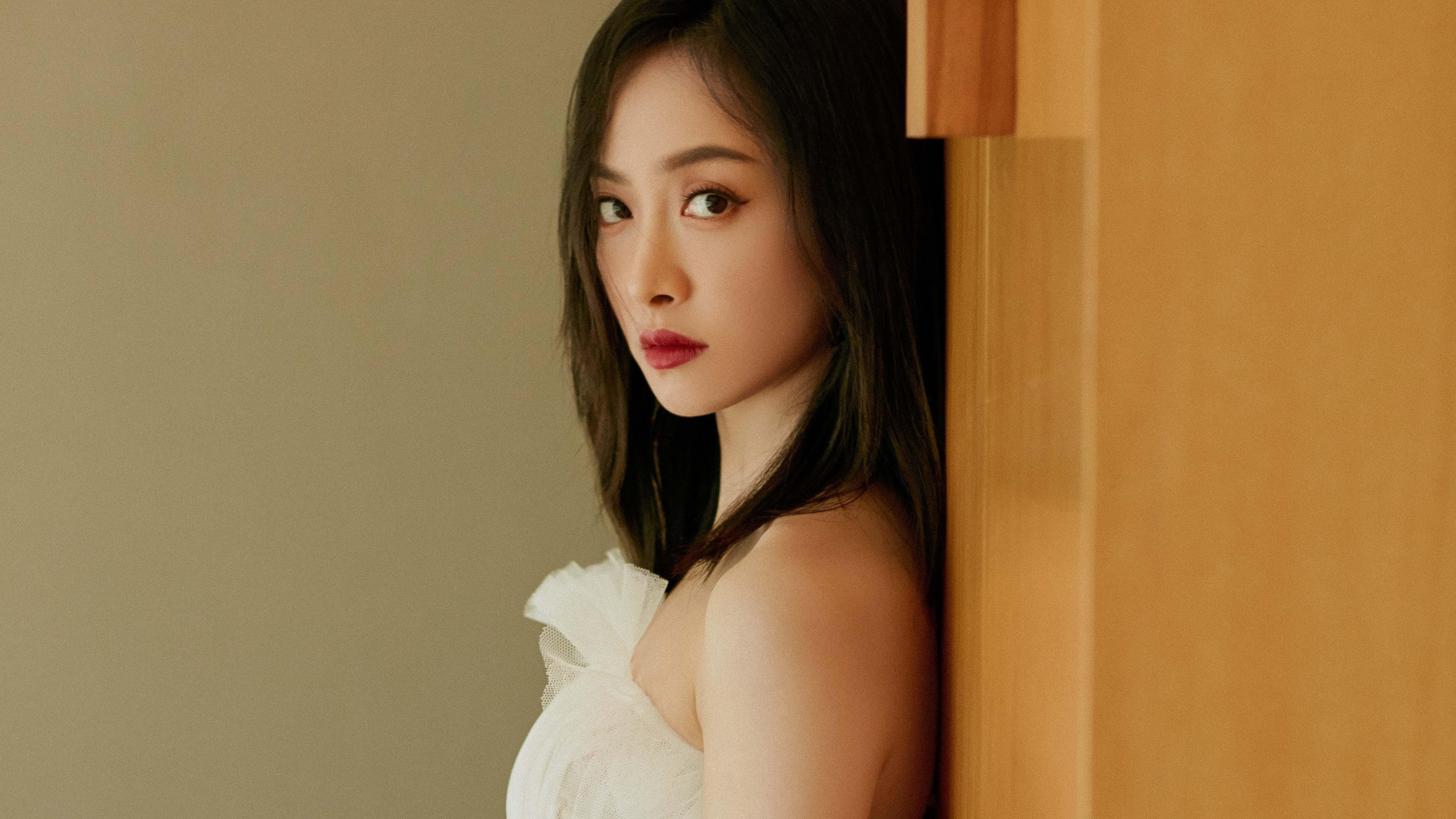 英超前锋献技：完美远射破门瞬间，英超十大射手